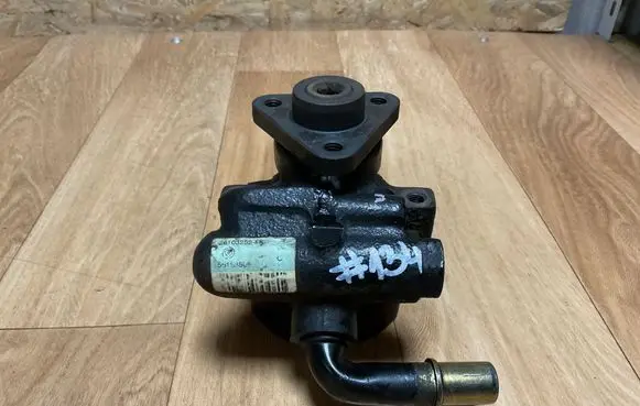 Alfa Romeo 147 Power steering pump 26103252FK 55183805