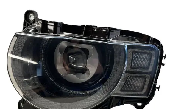 Land Rover Defender Headlight/headlamp 11840010020