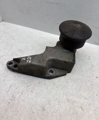 Audi A6 S6 C4 4A Engine mounting bracket 4A0199343D XHH21