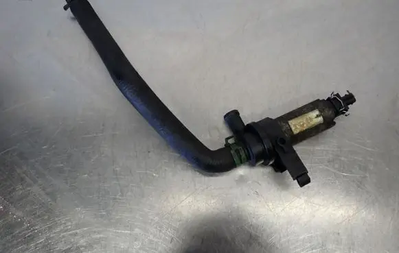 Volkswagen Transporter - Caravelle T4 Water pump 