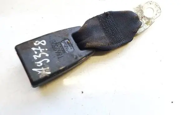 Mazda 2 Rear seatbelt buckle t86232b