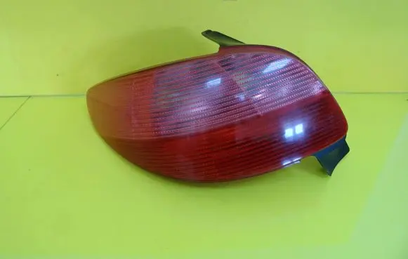 Peugeot 206 Rear/tail lights