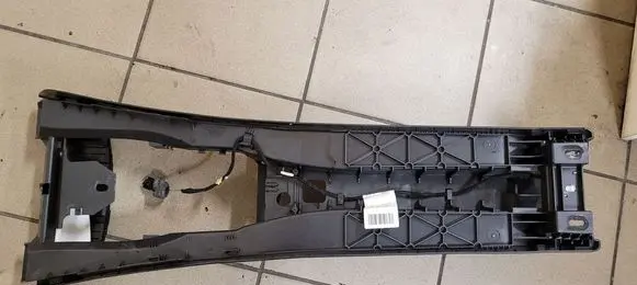 Mercedes-Benz C W204 Center console A2046800150 A2045401307