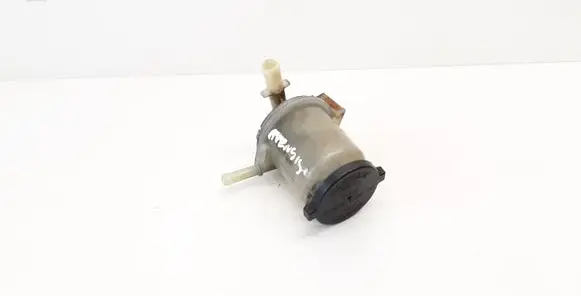 Toyota Avensis T250 Power steering fluid tank/reservoir