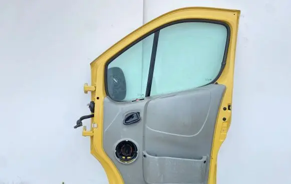 Renault Trafic II (X83) Front door