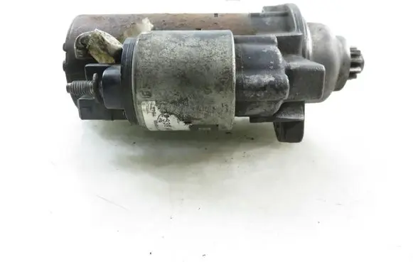 Volkswagen Golf III Starter motor 