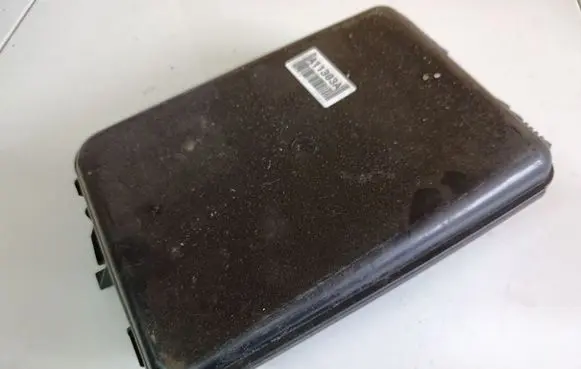 Audi A6 S6 C5 4B Engine control unit box