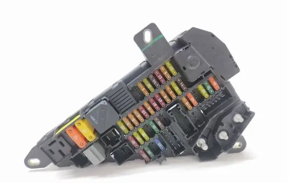 BMW 5 E60 E61 Fuse module 6906588 518811054 6906601