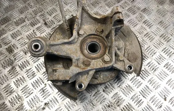 Subaru Impreza III Rear wheel hub