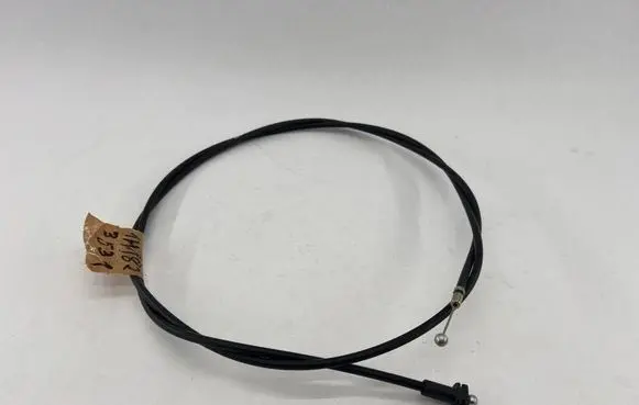 Volkswagen Golf III Engine bonnet/hood lock release cable 1H1823531