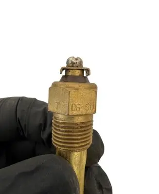 GAZ 21 Oil pressure sensor 203810000
