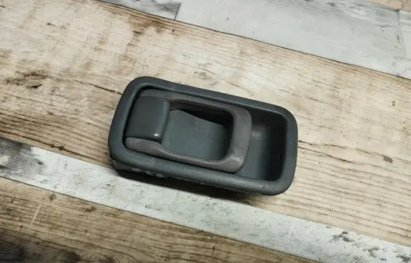 Nissan Serena Front door interior handle