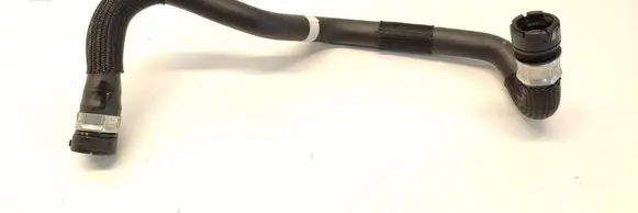 Engine coolant pipe/hose