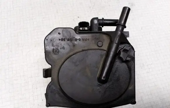 Ford Fiesta Fuel filter housing 3M5Q9176BA 1543178