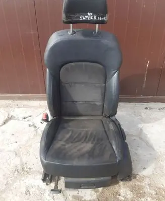 Skoda Superb B6 (3T) Front driver seat 