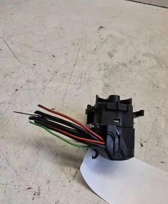 Opel Zafira A Ignition lock contact 90589314