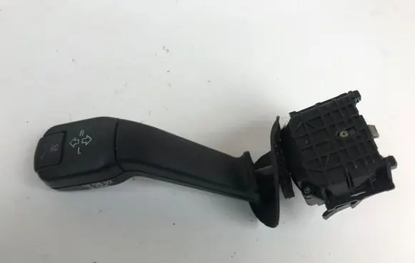 BMW 5 E39 Indicator stalk 8352172 01100410