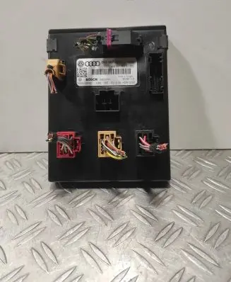 Audi A4 S4 B8 8K Comfort/convenience module 8K0907063C