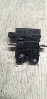 Renault Laguna II Tailgate/trunk/boot lock/catch/latch 8200000897B