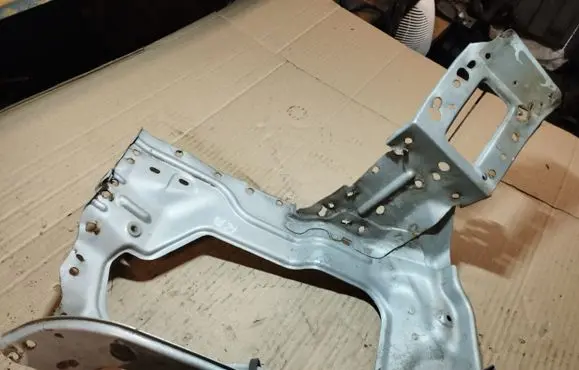 Hyundai Coupe Side radiator support slam panel 