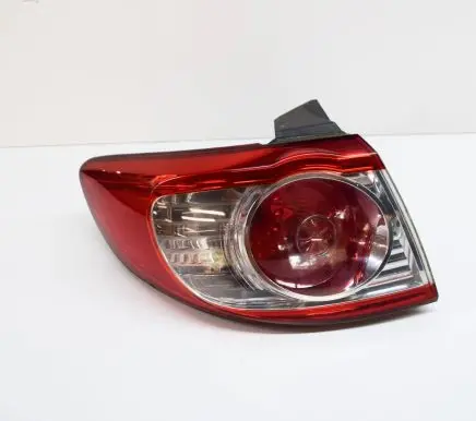 Hyundai Santa Fe Rear/tail lights 924012B5