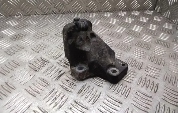 Volvo S60 Engine mounting bracket 86341232