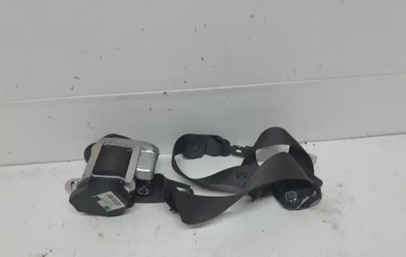 Opel Astra J Front seatbelt 009R000 617023500 13297098