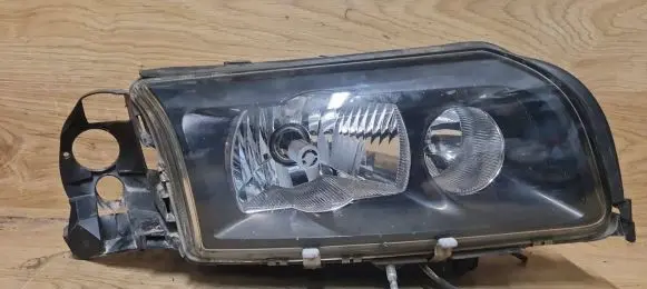 Volvo S80 Headlight/headlamp 30655902