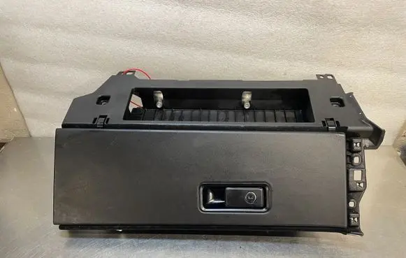 Porsche Taycan 9J1 Glove box DOPORSCHETAYCAN