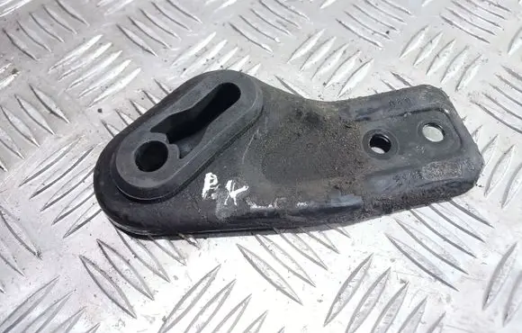 Opel Meriva B Radiator mount bracket 13153539