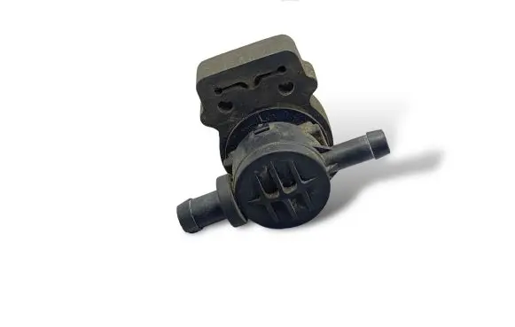 Mercedes-Benz S W220 Turbo solenoid valve 0004701593