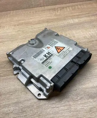 Subaru Forester SH Engine control unit/module ECU 22611AP200 2758009253