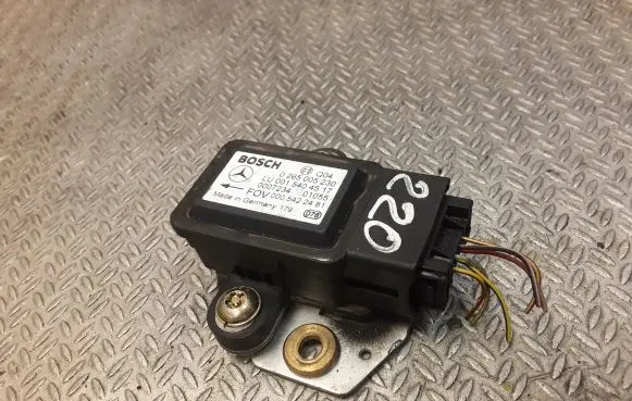 Mercedes-Benz S W220 Yaw turn rate sensor 0015404517 A0015404517