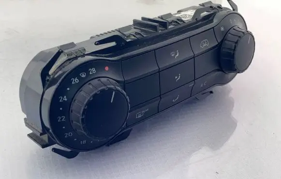 Mercedes-Benz Vito Viano W447 Climate control unit A4479001508 A4479016600 5HB01153313