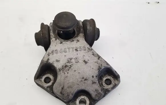 Peugeot Partner Engine mount bracket 964477250