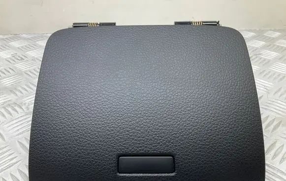 Volkswagen Touareg II Glove box 7P6857922
