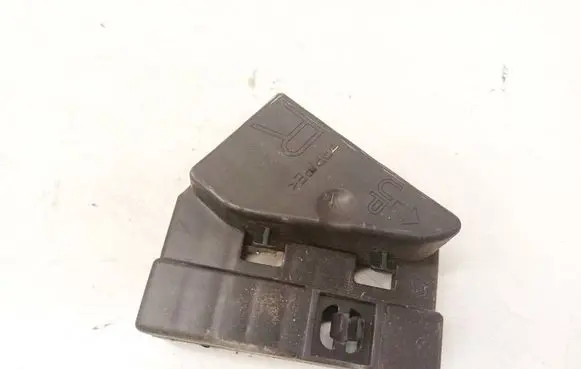 Toyota Avensis T250 Other exterior part 6773105010