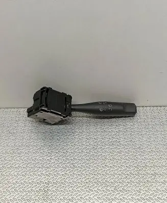 Peugeot 106 Wiper control stalk 33779503 96265116ZL