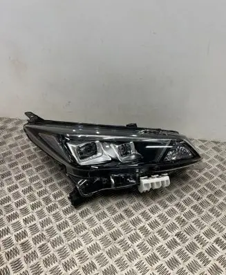 Nissan Leaf II (ZE1) Headlight/headlamp 260105SJ5A