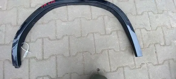 BMW X4 G02 Rear arch trim 8071014