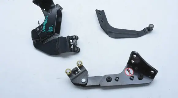 Opel Vivaro Sliding door middle roller runner 9839367880 9808078D 9823714480