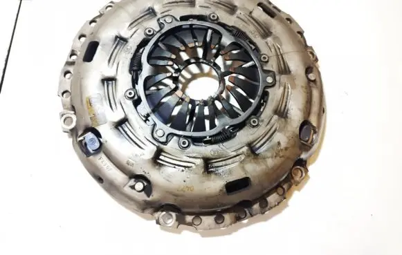Mazda CX-7 Pressure plate r2a116410a