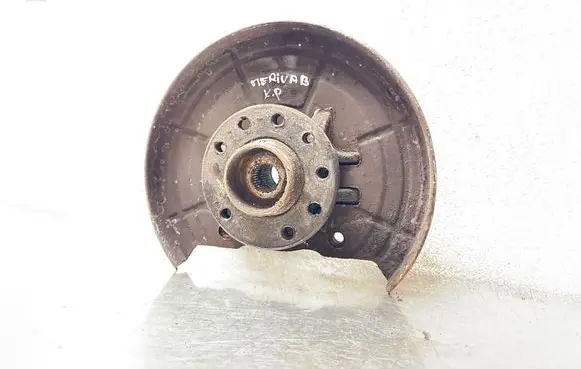 Opel Meriva B Front wheel hub 13268980