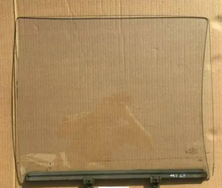 Mercedes-Benz W123 Rear door window glass 1237300118