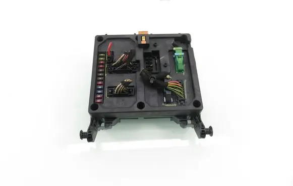 Ford Galaxy Central body control module S120042100A