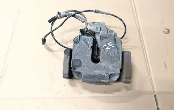 BMW 5 F10 F11 Front brake caliper 6024330