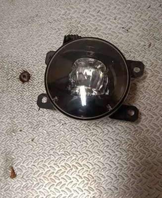 Peugeot 3008 II Front fog light 90092347