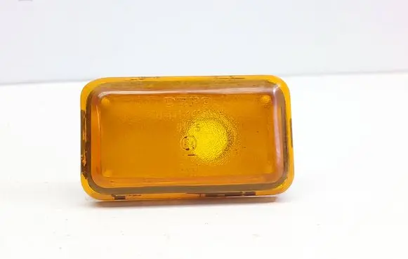 Audi 80 90 S2 B4 Front fender indicator light 