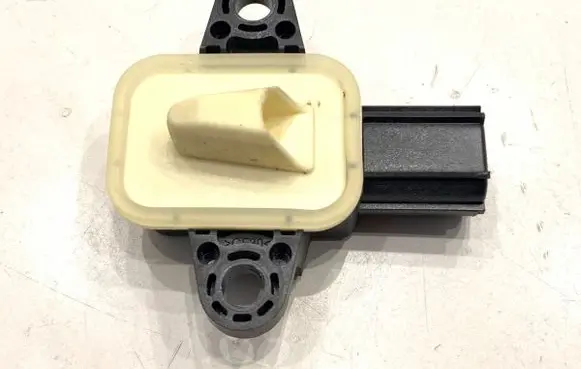 Volvo XC60 Airbag deployment crash/impact sensor 31471578