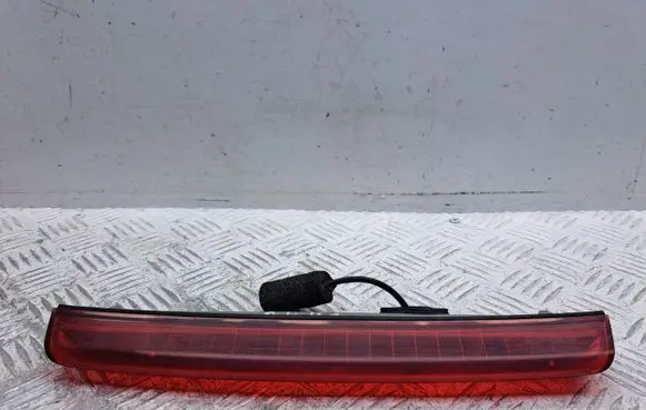Toyota Avensis T250 Third/center stoplight 8157005090